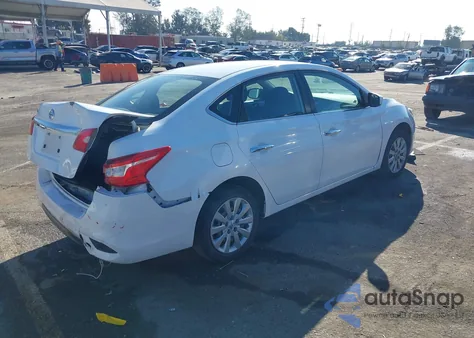 2018 Nissan Sentra S z USA, uszkodzony, nr VIN 3N1AB7APXJY246325